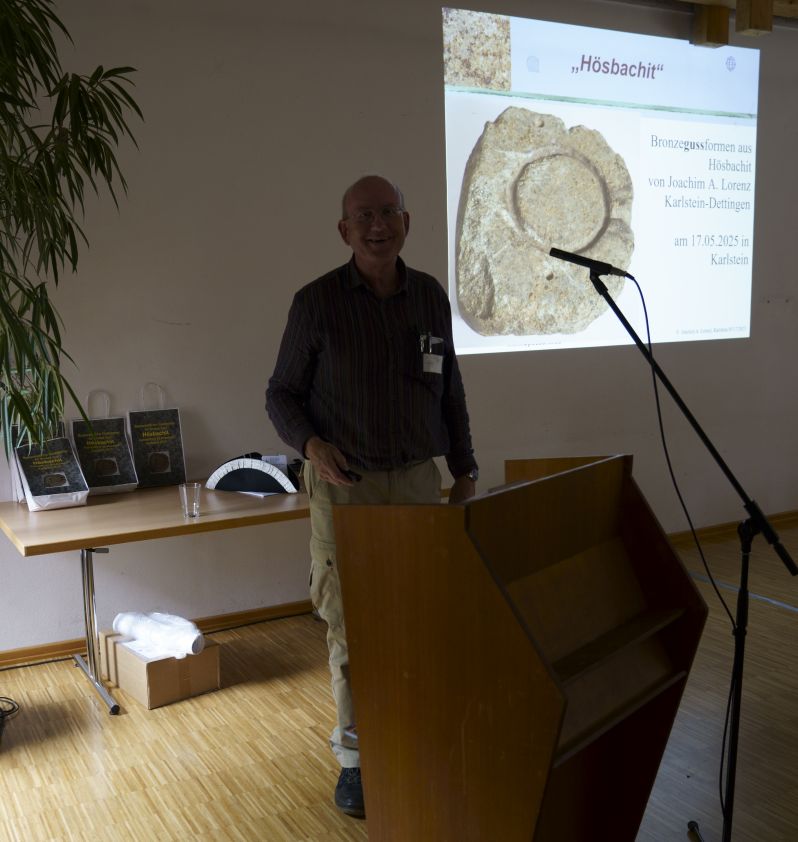 beim Vortragen auf der Tagung