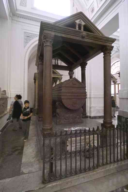 Grab von
            Friedrich II.