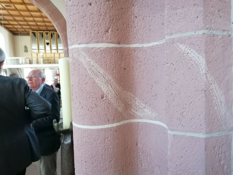 angestrichener
                Sandstein