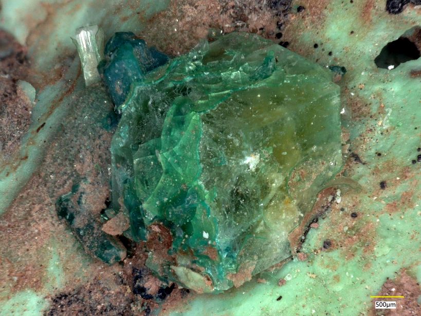 Chrysokoll auf Chabasit